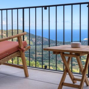 chambre-double-standard-vue-mer-proche-calvi (16)
