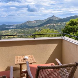 chambre-double-superieure-vue-mer-proche-calvi (11)