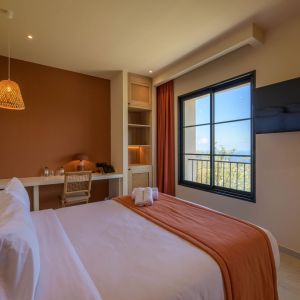 chambre-standard-vue-mer-hotel-proche-calvi (2)