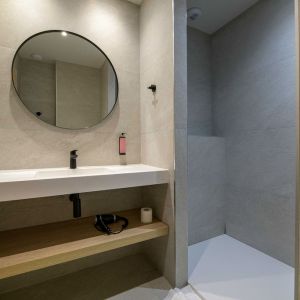 hotel-proche-calvi-chambre-double-jacuzzi-vue-mer (6)